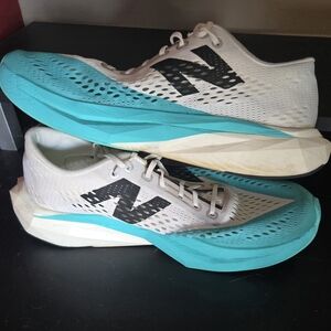 New Balance SC Pacer V2's - US Mens Size 10.5 / US Womens Size 12